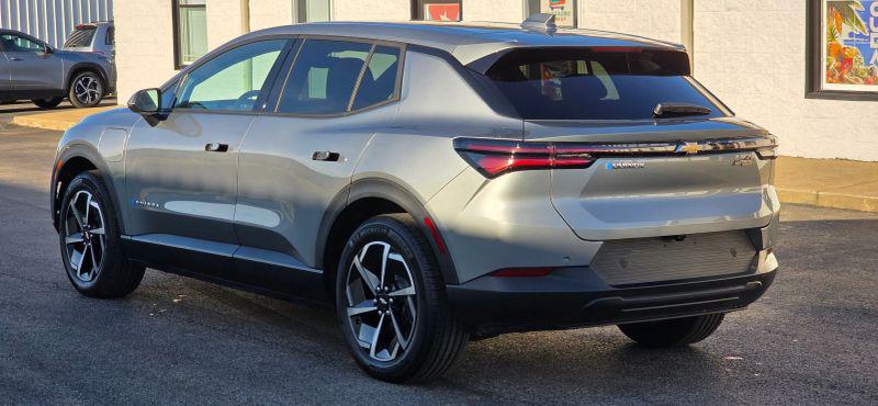 2025 Chevrolet Equinox LT 1