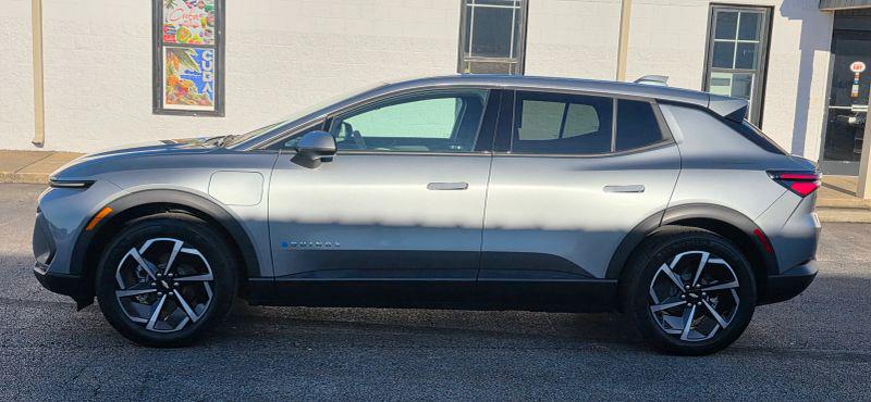 2025 Chevrolet Equinox LT 1