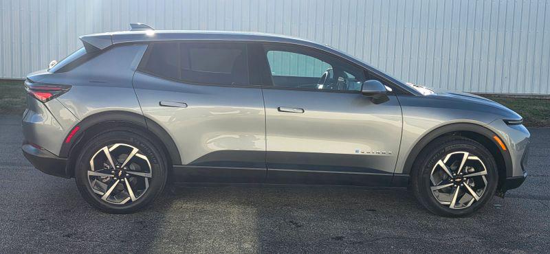 2025 Chevrolet Equinox LT 1