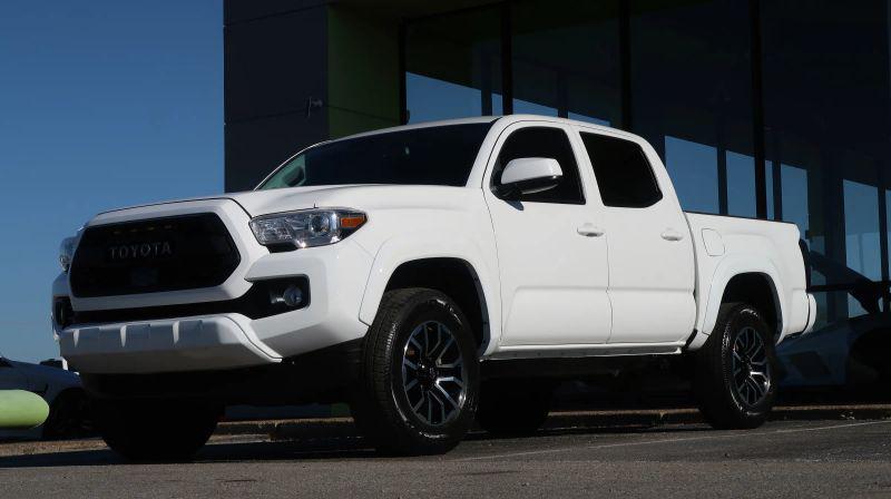 2023 Toyota Tacoma SR V6