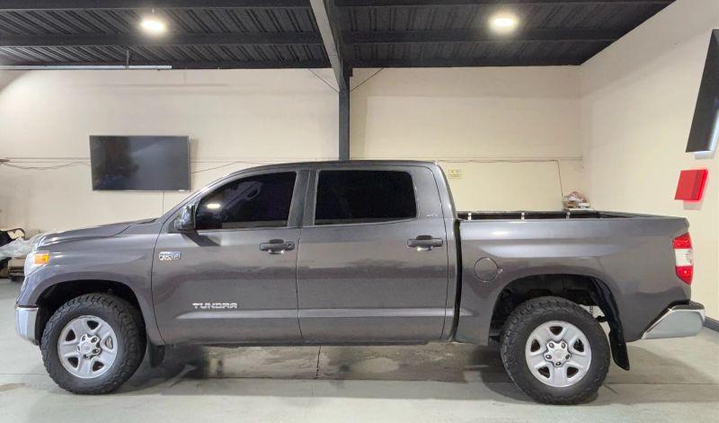 2014 Toyota Tundra SR5 5.7L V8