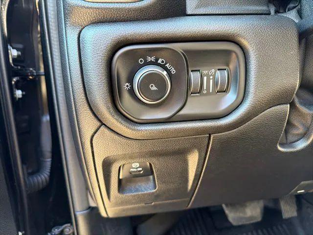 2019 Ram 1500 Tradesman Crew Cab 4x4 5'7" Box