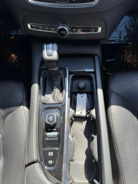 2020 Volvo XC90 T6 Momentum 6 Passenger