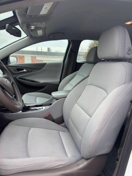 2022 Chevrolet Malibu FWD LT
