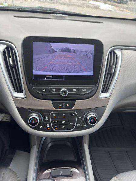 2022 Chevrolet Malibu FWD LT