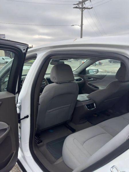 2022 Chevrolet Malibu FWD LT