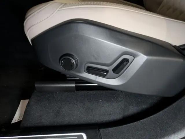 2026 Volvo XC90 Plug-In Hybrid Plus, T8 AWD, Electric/Gasoline, Bright, 7 Seats