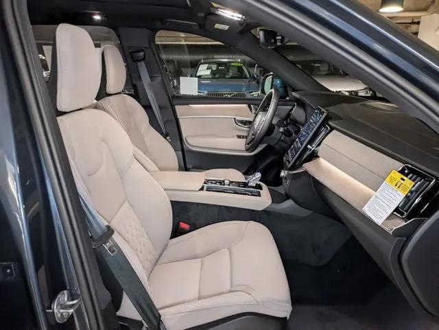 2026 Volvo XC90 Plug-In Hybrid Plus, T8 AWD, Electric/Gasoline, Bright, 7 Seats