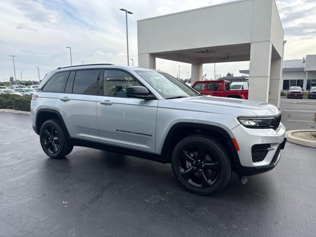2023 Jeep Grand Cherokee Altitude 4x2