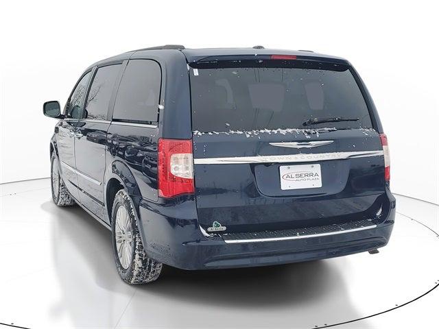 2015 Chrysler Town and Country Touring-L