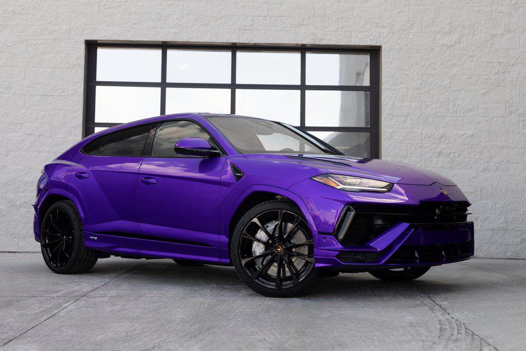 /2024 Lamborghini Urus