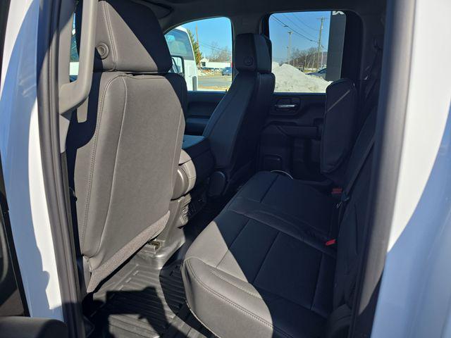 2026 GMC Sierra 3500HD Double Cab, Long Bed, Pro Dual Rear Wheel, 4WD