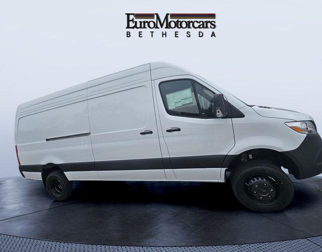 2026 Mercedes-Benz Sprinter 3500XD Cargo 170 WB