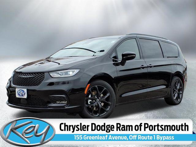 2026 Chrysler Pacifica Limited for sale in Portsmouth, NH