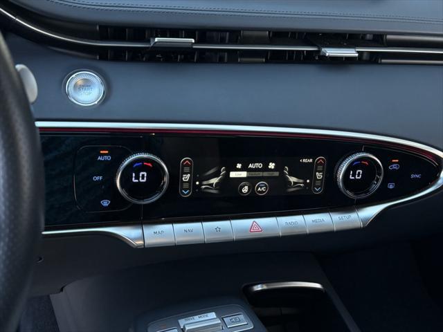 2023 Genesis GV70 2.5T AWD