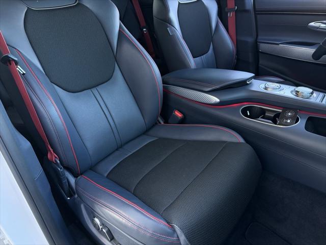 2023 Genesis GV70 2.5T AWD