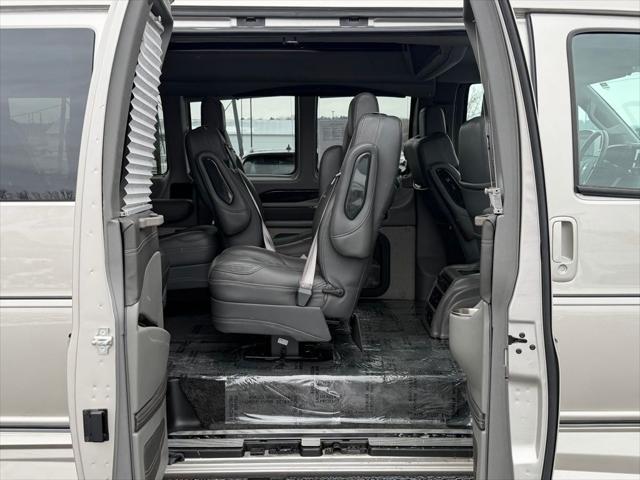 2022 Chevrolet Express Cargo Van RWD 2500 Extended Wheelbase WT