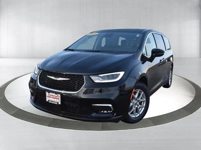 2024 Chrysler Pacifica Touring L for sale in Antioch, IL