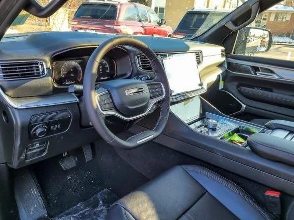 2026 Jeep Grand Wagoneer Limited Altitude 4x4