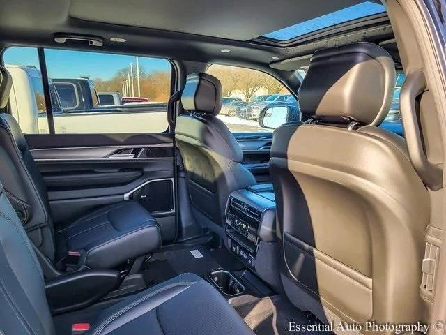 2026 Jeep Grand Wagoneer Limited Altitude 4x4