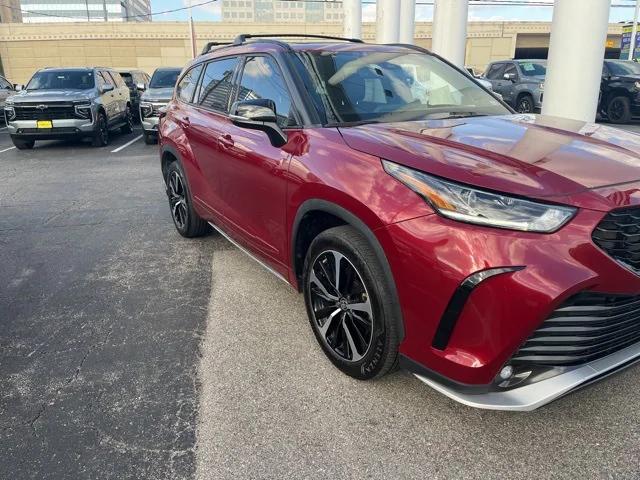 2022 Toyota Highlander XSE