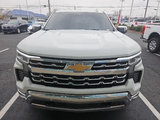 2023 Chevrolet Silverado 1500 4WD Crew Cab Short Bed LTZ