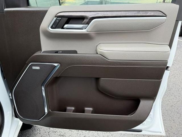 2023 Chevrolet Silverado 1500 4WD Crew Cab Short Bed LTZ