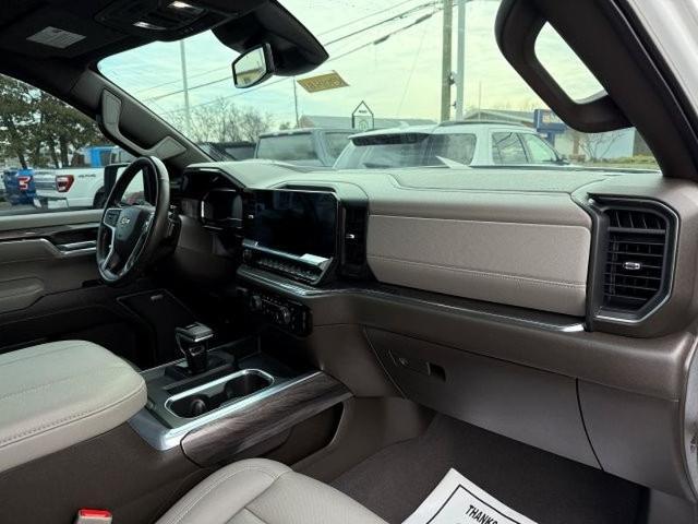 2023 Chevrolet Silverado 1500 4WD Crew Cab Short Bed LTZ