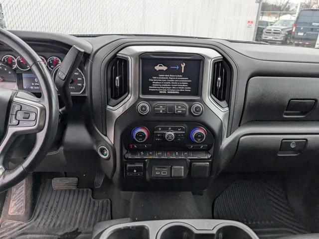 2022 Chevrolet Silverado 1500 LTD 4WD Crew Cab Short Bed LT