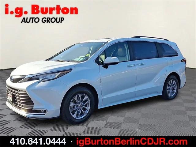 2022 Toyota Sienna XLE