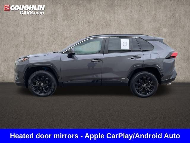 2022 Toyota RAV4 Hybrid SE