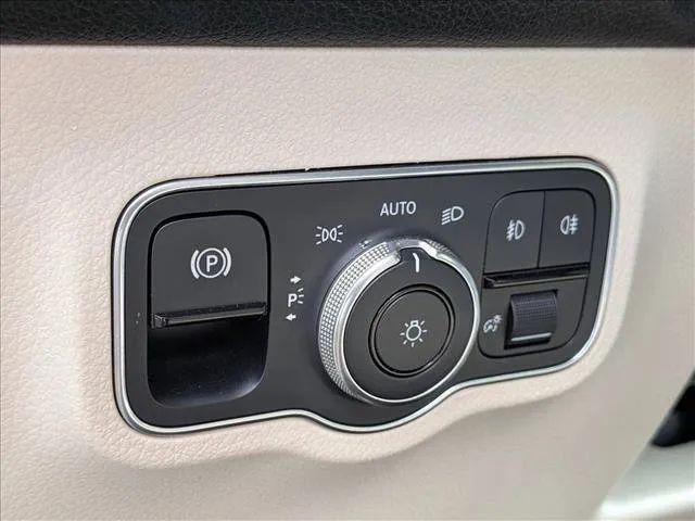 2021 Mercedes-Benz GLB 250