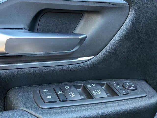 2021 Ram 1500 Big Horn Crew Cab 4x4 5'7" Box