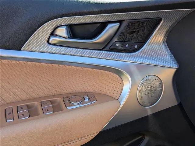 2022 Genesis G70 2.0T RWD