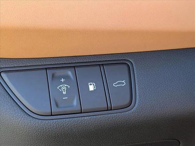 2022 Genesis G70 2.0T RWD