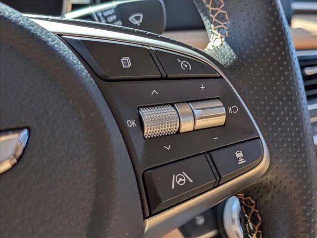 2022 Genesis G70 2.0T RWD