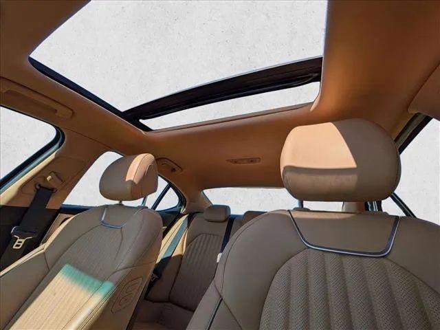 2022 Genesis G70 2.0T RWD