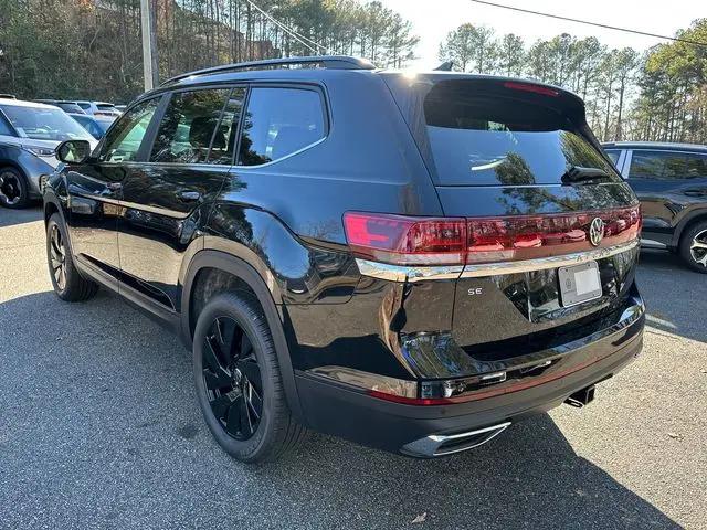 2026 Volkswagen Atlas SE with Technology
