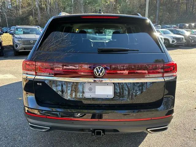 2026 Volkswagen Atlas SE with Technology