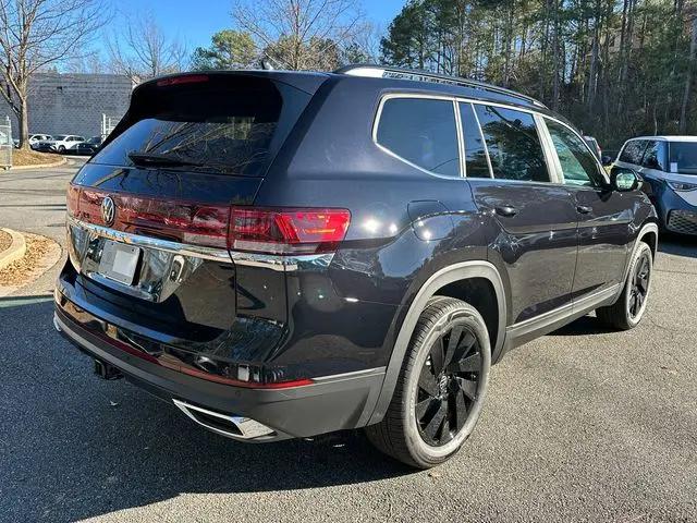 2026 Volkswagen Atlas SE with Technology