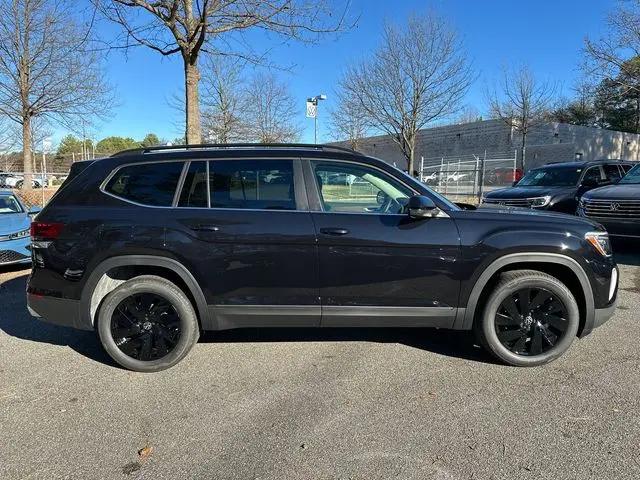 2026 Volkswagen Atlas SE with Technology