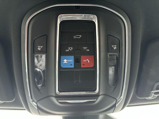 2023 Jeep Grand Cherokee L Altitude 4x4
