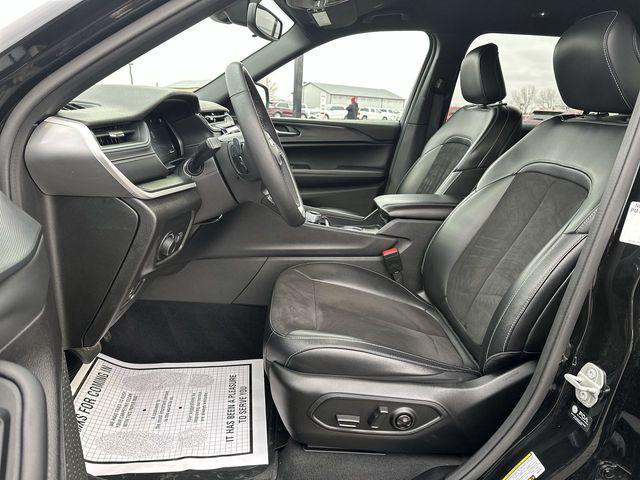 2023 Jeep Grand Cherokee L Altitude 4x4