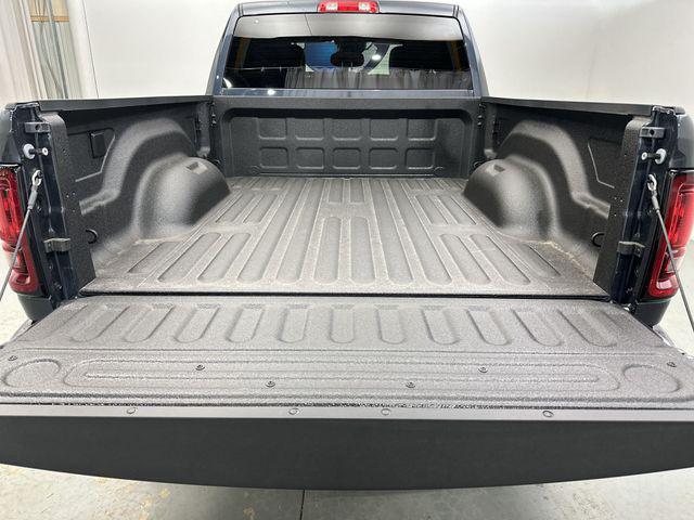 2026 Ram 2500 Warlock Crew Cab 4x4 6'4" Box