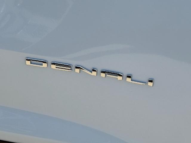 2026 GMC Acadia Denali AWD