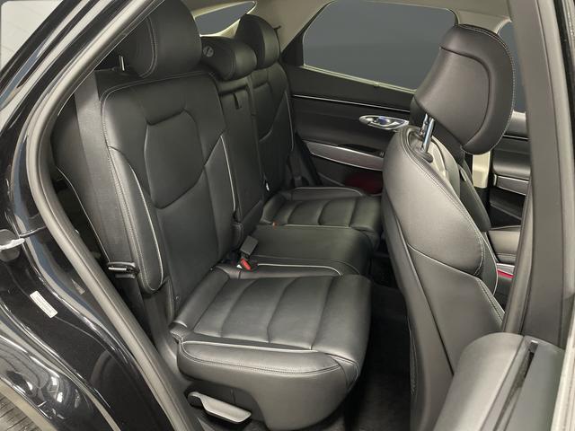 2023 Genesis GV70 2.5T AWD