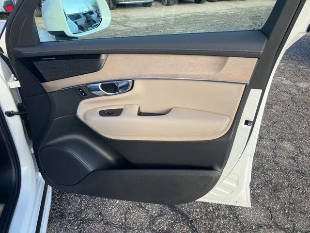 2026 Volvo XC90 Plus, B6 AWD Gas (mild hybrid), Gasoline, Bright, 7 Seats