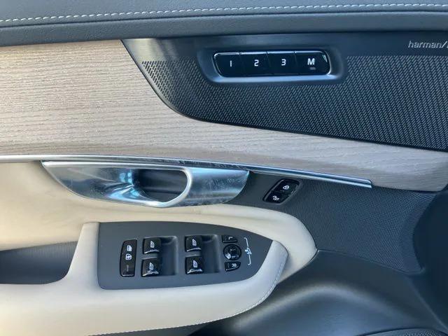2026 Volvo XC90 Plus, B6 AWD Gas (mild hybrid), Gasoline, Bright, 7 Seats