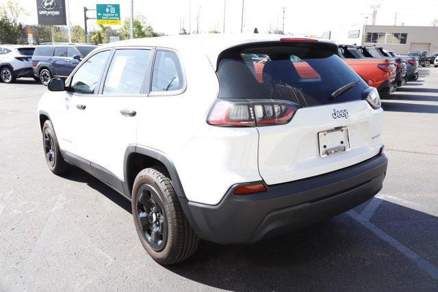 2019 Jeep Cherokee Sport