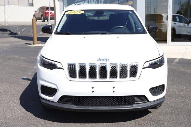 2019 Jeep Cherokee Sport